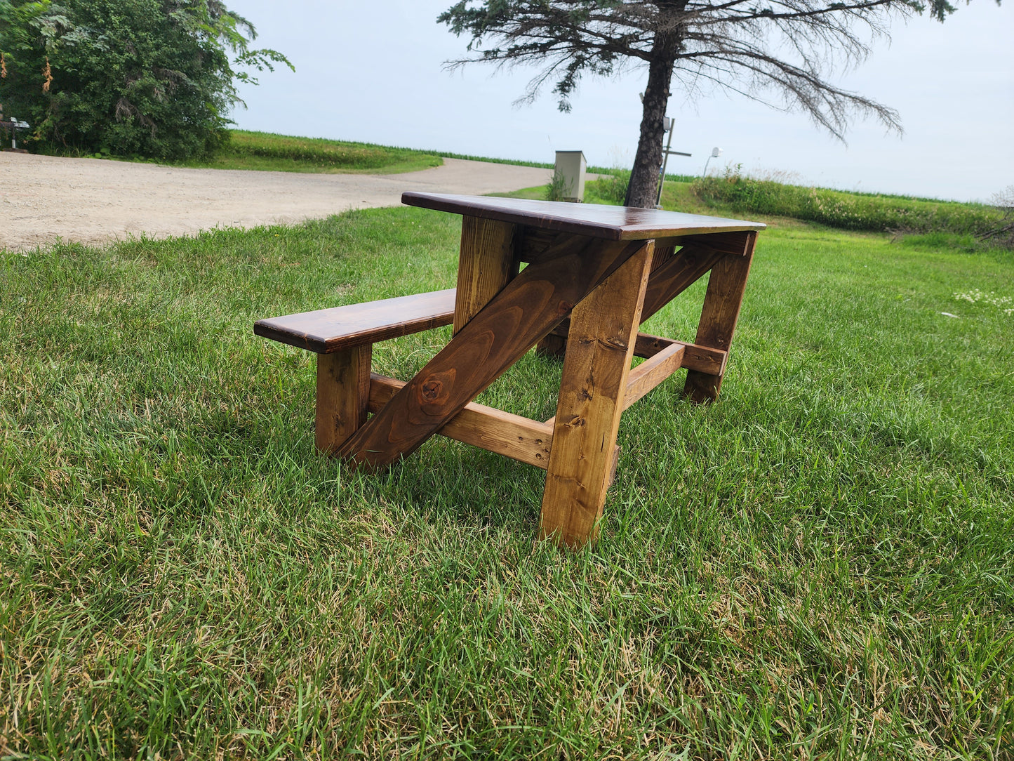 Kids picnic table