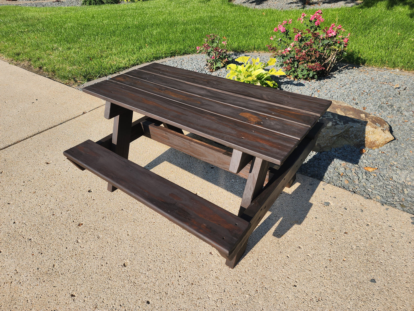 Kids picnic table