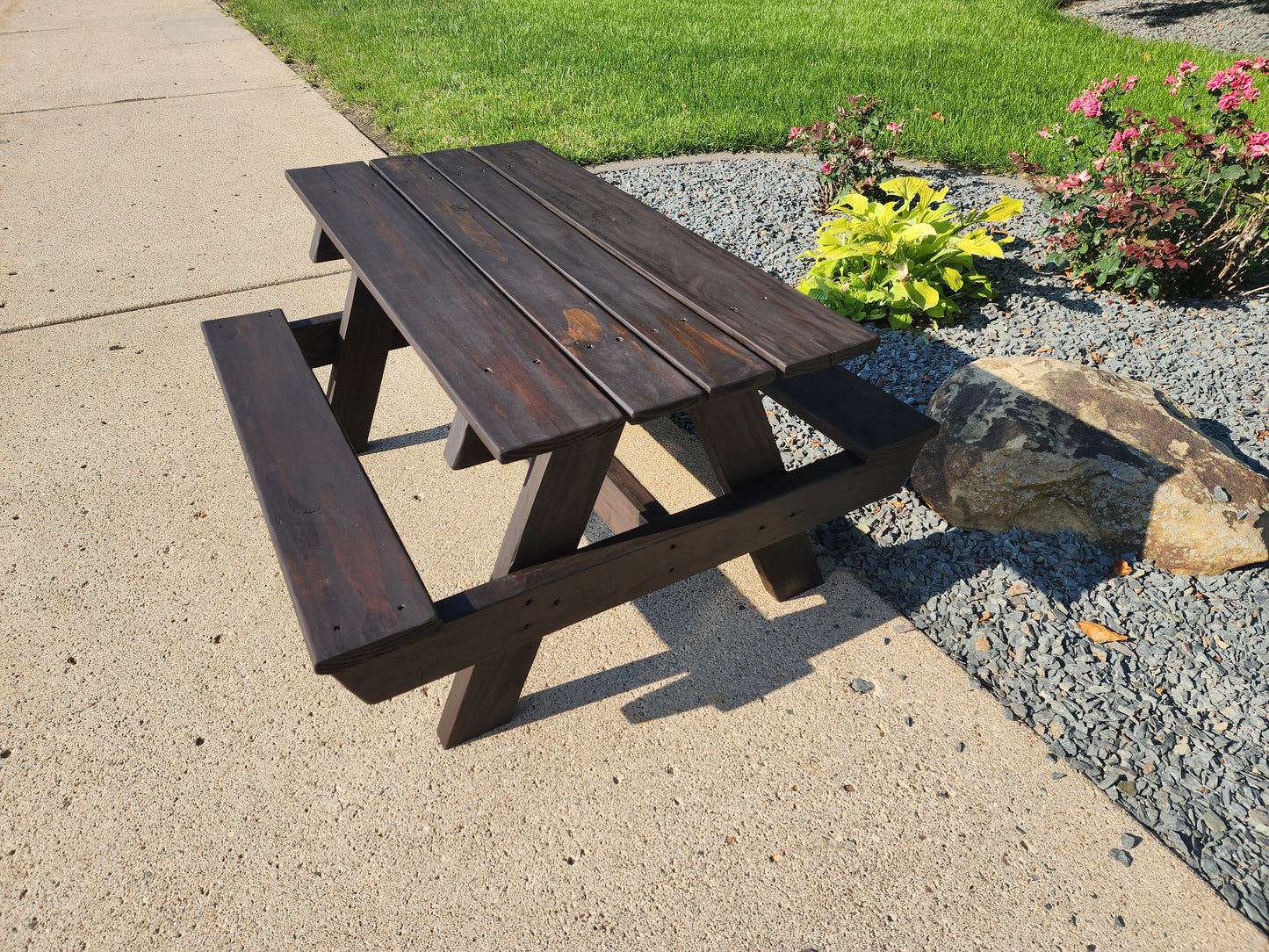 Kids picnic table